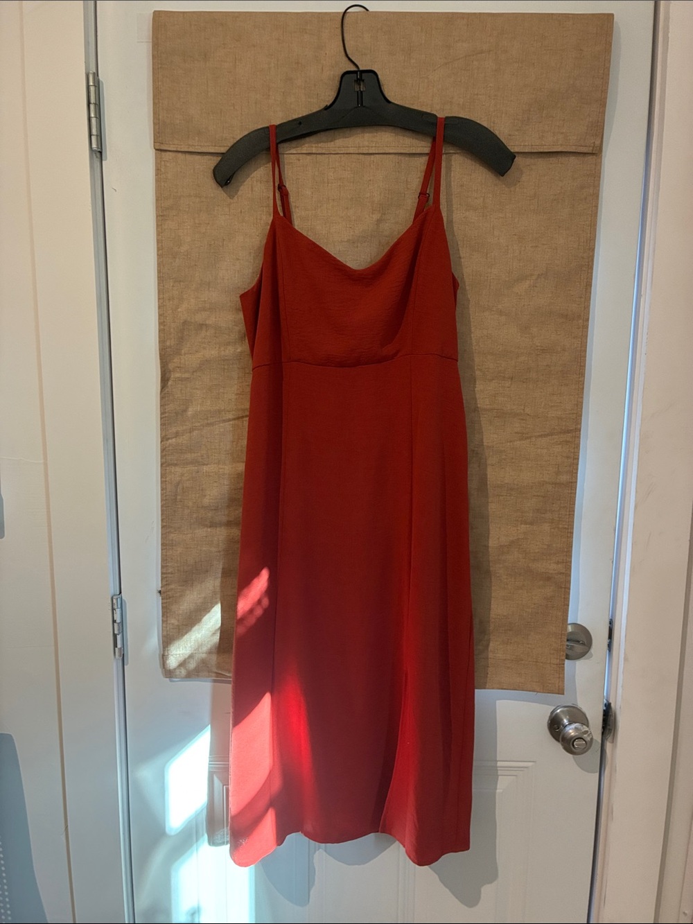 Elegant Rust Midi Dress